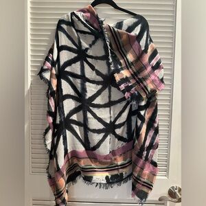 Steve Madden square scarf wrap